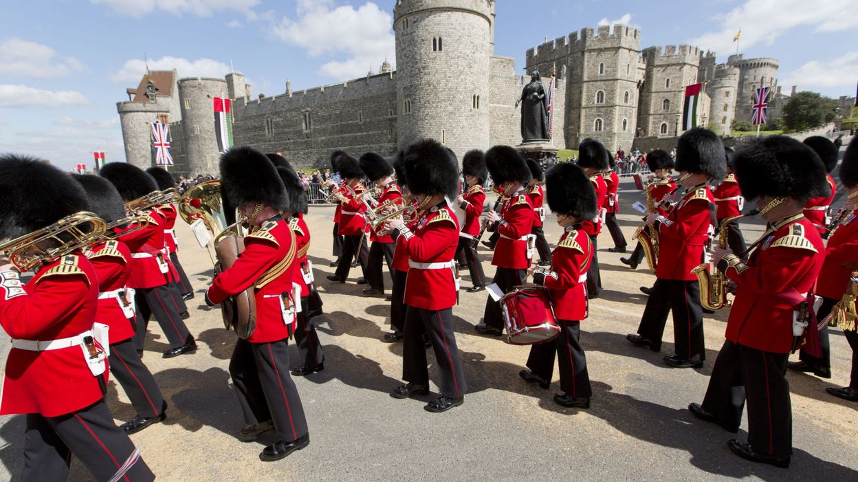 Un garde royal britannique réalise le rêve d'un petit garçon